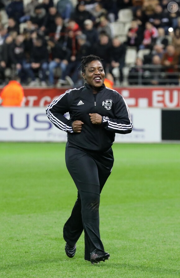 Claudia Tagbo - La FFF, la ville de Reims, France 98 et Variété Club de France ont organisé un match de gala mixte pour l'égalité hommes-femmes afin de collecter des fonds pour la fondation des femmes et Femmes Relais 51 au stade Auguste-Delaune, à Reims, France, le 20 mars 2019. © Dominique Jacovides/Bestimage