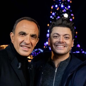 Exclusif - Nikos Aliagas et Kev Adams - Enregistrement de l'émission "Toute la musique qu'on aime" à Disneyland Paris le 12 décembre 2018. L'émission sera diffusée le 31 décembre 2018 à 23h30 sur TF1 pour le passage à la nouvelle année. © Cyril Moreau/Bestimage