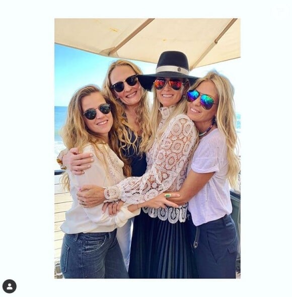 Laeticia Hallyday entourée de ses amies Elodie Piège, Yaël Abrot et Christina pour ses 44 ans célébrés le 18 mars 2019 à Los Angeles.