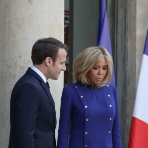 Le président Emmanuel Macron, la première dame Brigitte Macron raccompagnent le président de la République populaire de Chine Xi Jinping et sa femme Peng Liyuan à l'issue de la visite d'Etat de 2 jours qui s'achève par un entretien au palais de l'Elysée à Paris le 26 mars 2019. © Stéphane Lemouton / Bestimage