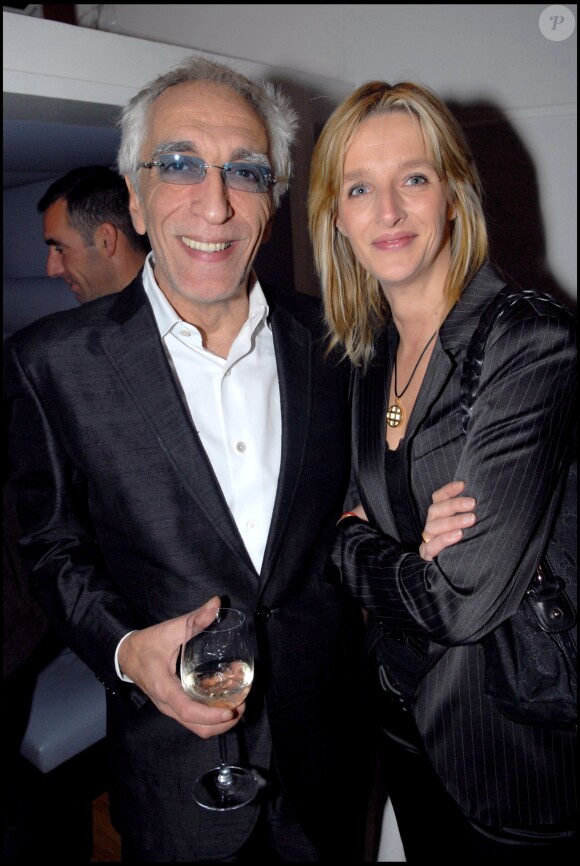 Gérard Darmon et sa compagne Christine à Paris en 2007