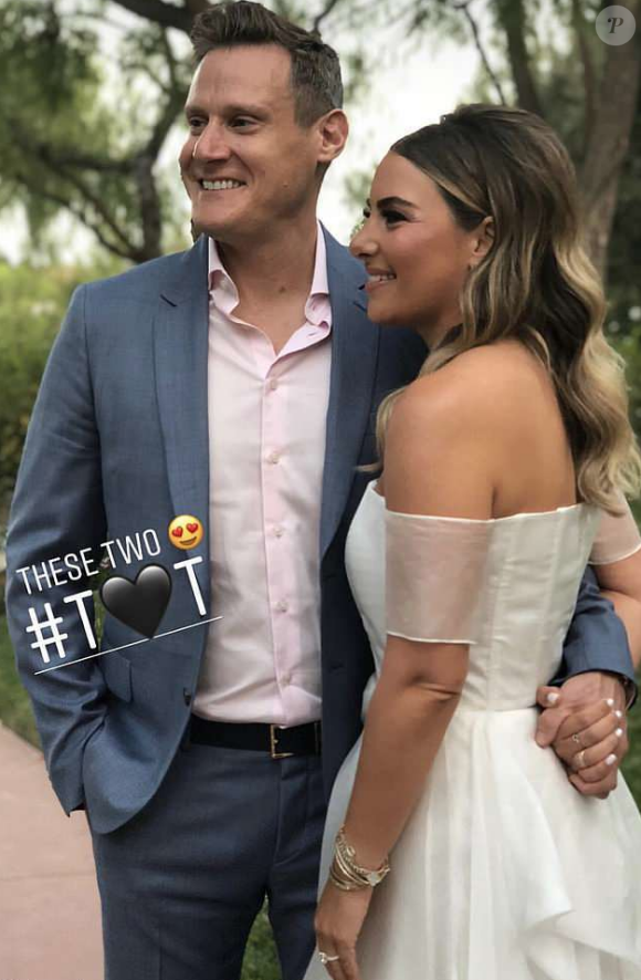 Trevor Engelson et sa nouvelle femme Tracey Kurland lors de leur mariage à Los Angeles le 6 octobre 2018. Photo publiée sur Instagram par une amie du couple.