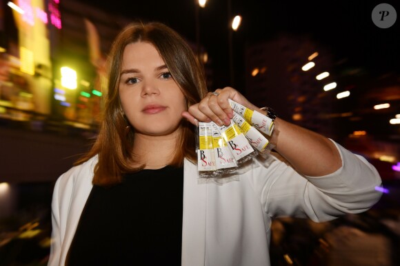Exclusif - Camille Gottlieb, la fille de la princesse Stéphanie de Monaco durant la présentation officielle de l'association Be Safe, sur le port de Monaco le 10 novembre 2018. Cette association a pour but d'inciter les jeunes et leurs parents à prendre conscience des dangers de l'alcool au volant. Camille et ses amies ont perdu un ami durant l'été 2017, victime d'un accident de la route alors qu'il rentrait d'une soirée. Choquées par ce drame elles ont décidé de se mobiliser. La princesse Stéphanie de Monaco a permis, grâce à un don conséquent, de donner la possiblité à l'association de louer 2 navettes afin que les noctambules trop alcoolisés puissent être ramenés à leur domicile leur évitant ainsi de prendre le volant alors que leur taux d'alcoolémie est trop élévée. © Bruno Bebert / Bestimage