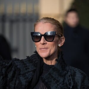 Céline Dion sort de l'hôtel de Crillon à Paris le 1er février 2019.