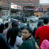 Rassemblement devant le magasin de vêtements The Marathon Clothing, où le rappeur et fondateur de la marque, Nipsey Hussle, a été assassiné. Los Angeles, le 31 mars 2019.