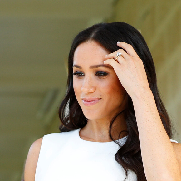 Le prince Harry, duc de Sussex et sa femme Meghan Markle, duchesse de Sussex (enceinte) rencontrent Peter Cosgrove (le Gouverneur général d'Australie) et sa femme Lynne Cosgrove à la "Admiralty House", à Sydney, lors de leur premier voyage officiel, le 16 octobre 2018.