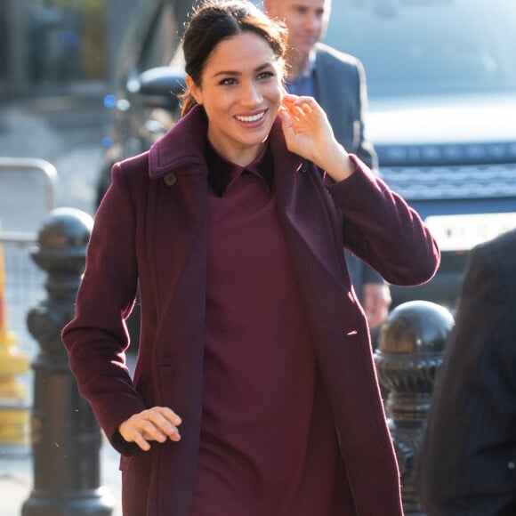 La duchesse de Sussex, Meghan Markle, enceinte, rend visite à la Hubb Community Kitchen à Londres le 21 novembre 2018.