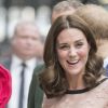 Kate Catherine Middleton (enceinte), duchesse de Cambridge - Evénement "Charities Forum" à la station de métro Paddington, où le train de luxe "Belmond British Pullman" accueille 130 enfants de diverses associations caritatives, à Londres. Le 16 octobre 2017.