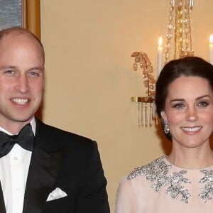 Le prince William, duc de Cambridge, Catherine Kate Middleton (enceinte), duchesse de Cambridge lors du dîner au palais royal à Oslo le 1er février 2018.