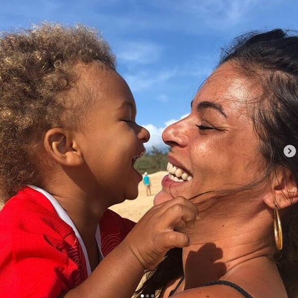 Yelena Noah avec son fils Nohea. Instagram, le 3 avril 2019.