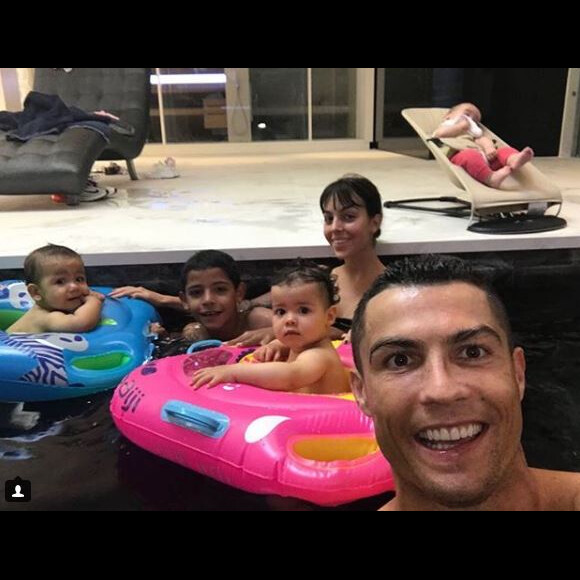 Cristiano Ronaldo fête le premier anniversaire de ses jumeaux Eva et Mateo le 5 juin 2018 sur Instagram.