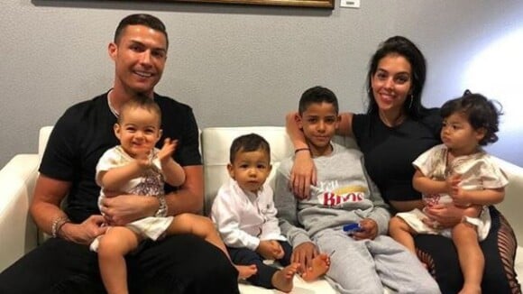Cristiano Ronaldo : Son fils Mateo (1 an et demi) déjà très doué au foot !