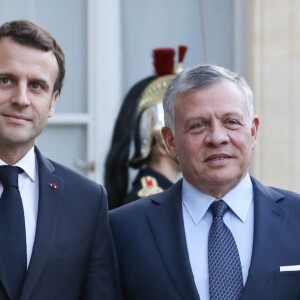 Brigitte Macron, le président Emmanuel Macron, le roi Abdallah II de Jordanie, la reine Rania - Le président de la République française et sa femme accueillent le roi et la reine de Jordanie au palais de l'Elysée à Paris le 29 mars 2019. © Stéphane Lemouton / Bestimage