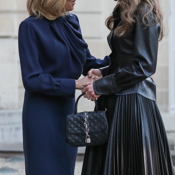 La première dame Brigitte Macron, la reine Rania de Jordanie - Le président de la République française et sa femme accueillent le roi et la reine de Jordanie au palais de l'Elysée à Paris le 29 mars 2019. © Stéphane Lemouton / Bestimage