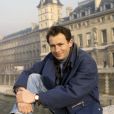  Rendez-vous avec l'acteur Daniel Rialet au quai des Orfèvres à Paris en 1991. 
  