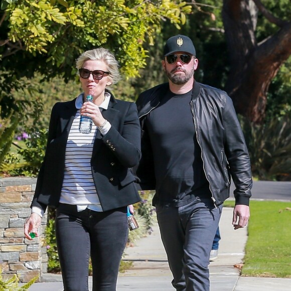 Exclusif - Ben Affleck emmène Lindsay Shookus visiter des maisons le jour de la St Valentin à Brentwood. Le 14 février 2018.