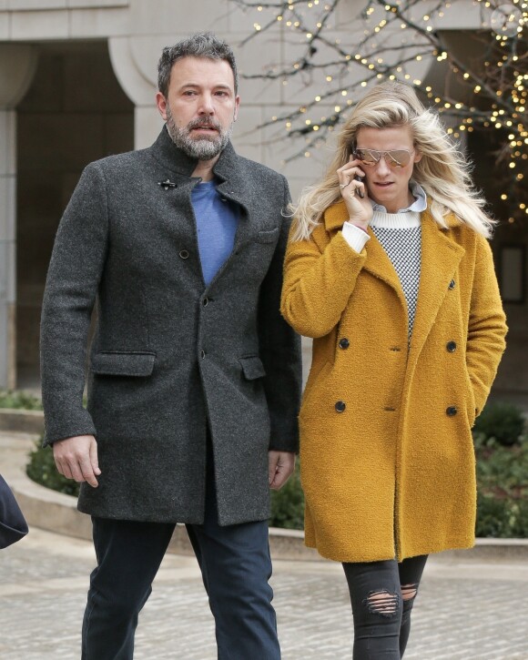 Ben Affleck et Lindsay Shookus vont dîner au restaurant Atlanta Grill avec Christine N. Shookus (la mère de Lindsay) à New York, le 21 janvier 2018.