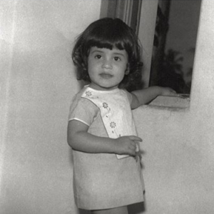 Cristina Cordula enfant au Brésil, un cliché dévoilé le 11 avril 2019.