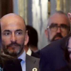 La reine Letizia d'Espagne (robe Sandro) en visite au monastère de l'Incarnation à Madrid le 10 avril 2019 pour découvrir les aménagements réalisés pour l'accessibilité aux personnes en situation de handicap.