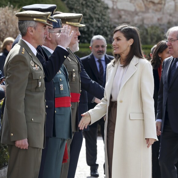 La reine Letizia d'Espagne en visite à Lerma dans la province de Burgos le 11 avril 2019 pour l'inauguration de l'exposition "Angeli" de la fondation "Las Edades del Hombre".