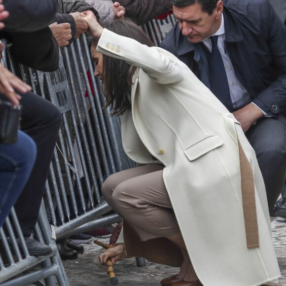 La reine Letizia d'Espagne en visite à Lerma dans la province de Burgos le 11 avril 2019 pour l'inauguration de l'exposition "Angeli" de la fondation "Las Edades del Hombre".