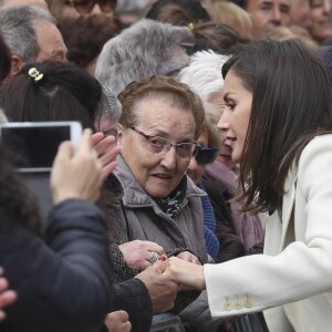 La reine Letizia d'Espagne en visite à Lerma dans la province de Burgos le 11 avril 2019 pour l'inauguration de l'exposition "Angeli" de la fondation "Las Edades del Hombre".