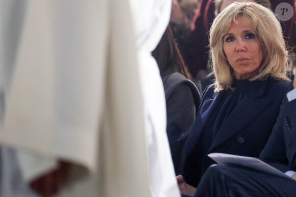 La première Dame Brigitte Macron lors de la la messe chrismale dans l'église Saint-Sulpice à Paris au lieu de Notre-Dame le 17 avril 2019. © Stéphane Lemouton / Bestimage