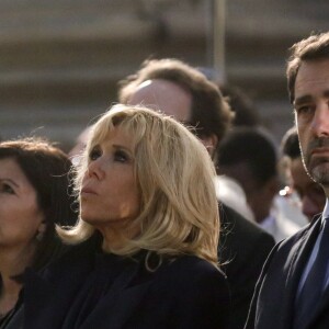 Anne Hidalgo, maire de Paris, la première dame Brigitte Macron, Christophe Castaner, ministre de l'intérieur lors de la la messe chrismale dans l'église Saint-Sulpice à Paris au lieu de Notre-Dame le 17 avril 2019. © Stéphane Lemouton / Bestimage