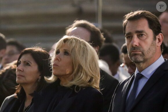 Anne Hidalgo, maire de Paris, la première dame Brigitte Macron, Christophe Castaner, ministre de l'intérieur lors de la la messe chrismale dans l'église Saint-Sulpice à Paris au lieu de Notre-Dame le 17 avril 2019. © Stéphane Lemouton / Bestimage