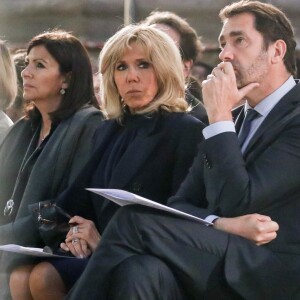 Anne Hidalgo, maire de Paris, la première dame Brigitte Macron, Christophe Castaner, ministre de l'intérieur lors de la la messe chrismale dans l'église Saint-Sulpice à Paris au lieu de Notre-Dame le 17 avril 2019. © Stéphane Lemouton / Bestimage