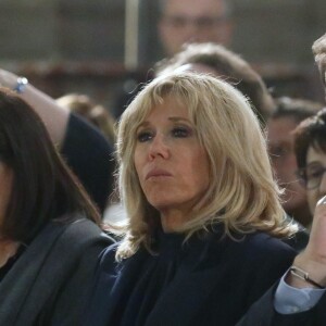 Valérie Pécresse, présidente du conseil régional d'Ile de France, Anne Hidalgo, maire de Paris, la première dame Brigitte Macron, Christophe Castaner, ministre de l'intérieur lors de la la messe chrismale dans l'église Saint-Sulpice à Paris au lieu de Notre-Dame le 17 avril 2019. © Stéphane Lemouton / Bestimage