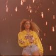 Homecoming (Retrouvailles): Un film de Beyonce. Ce regard intime et approfondi sur la célèbre performance Coachella de Beyoncé en 2018 révèle le chemin émotionnel qui mène du concept créatif au mouvement culturel. Première le 17 avril.