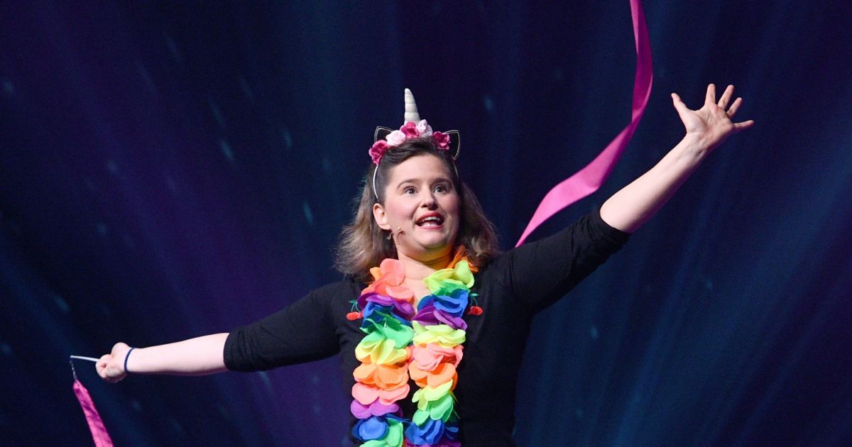 Elodie Poux Le Syndrome Du Playmobil Streaming Exclusif - Spectacle de l'humoriste Elodie Poux Le syndrome du