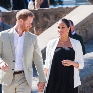 Le prince Harry, duc de Sussex et Meghan Markle, duchesse de Sussex, enceinte, en visite au "Andalusian Gardens" à Rabat lors de leur voyage officiel au Maroc, le 25 février 2019.