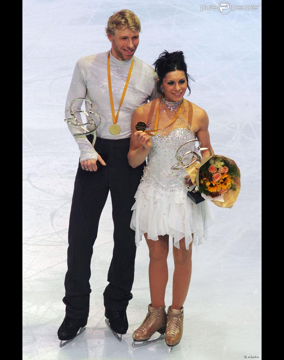 Les Patineurs Francais Isabelle Delobel Et Olivier Schoenfelder