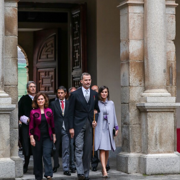 Le roi Felipe VI et la reine Letizia d'Espagne à l'Université d'Alcala de Henares à Madrid le 23 avril 2019 lors de la cérémonie de remise du prix Cervantes.