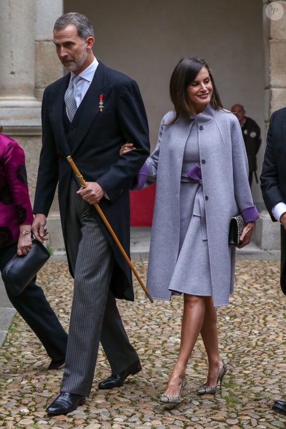 Le roi Felipe VI et la reine Letizia d'Espagne à l'Université d'Alcala de Henares à Madrid le 23 avril 2019 lors de la cérémonie de remise du prix Cervantes.