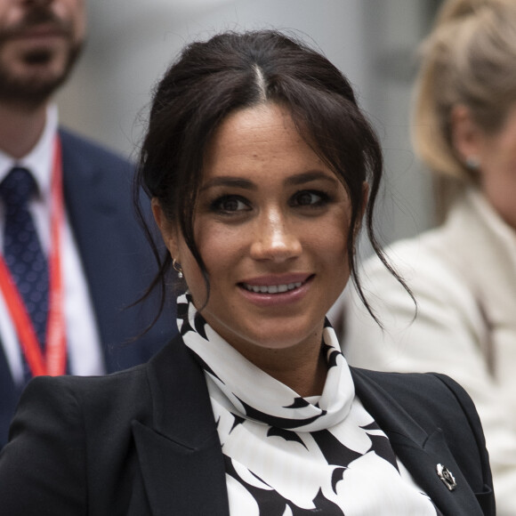 A l'occasion de la journée mondiale du droits des femmes, Meghan Markle (enceinte), duchesse de Sussex, a participé à une discussion conjointe avec le Trust "The Queen's Commonwealth" au King's College à Londres. Le 8 mars 2019 8