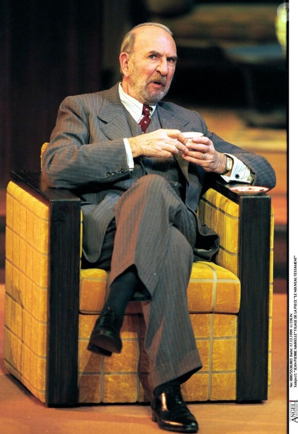 Jean-Pierre Marielle en décembre 1999 lors du filage de la pièce Le Nouveau Testament à Paris.