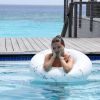 Exclusif - Prix Spécial - Thylane Blondeau passe du bon temps dans une piscine de l'île de Staniel Cay, aux Bahamas, le 5 avril 2019, pour fêter ses 18 ans en famille.
