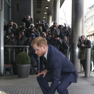 Le prince Harry et Meghan Markle, duchesse de Sussex, le 19 mars 2019 à la Maison de la Nouvelle-Zélande à Londres pour rendre hommage aux victimes de la tuerie de Christchurch et signer le registre de condoléances, leur dernière sortie avant le congé maternité de Meghan.