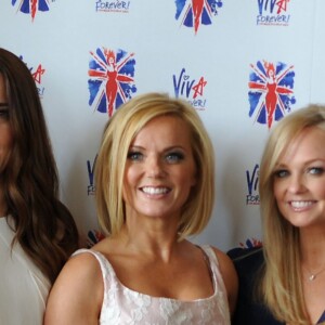 Les Spice Girls posent lors d'une représentation de Viva Forever, à Londres, le 26 juin 2012