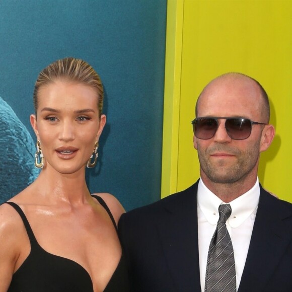 Rosie Huntington-Whiteley et son fiancé Jason Statham à la première de 'The Meg' à Hollywood, le 6 août 2018