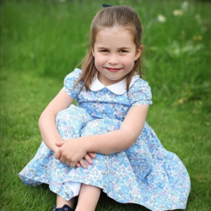 Nouveaux portraits signés Kate Middleton pour les 4 ans de sa fille Charlotte, le 2 mai 2019.