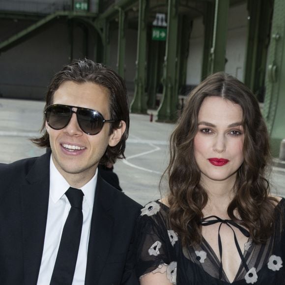 Keira Knightley, enceinte, et son mari James Righton - Les célébrités au photocall du défilé "Chanel Cruise Collection 2020" au Grand Palais. Paris, le 3 mai 2019. © Olivier Borde/Bestimage