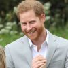 Le prince Harry, duc de Sussex, a fait une apparition au marathon de Londres pour remettre des médailles le 28 avril 2019, alors que la naissance de son premier enfant avec sa femme la duchesse Meghan était imminent.