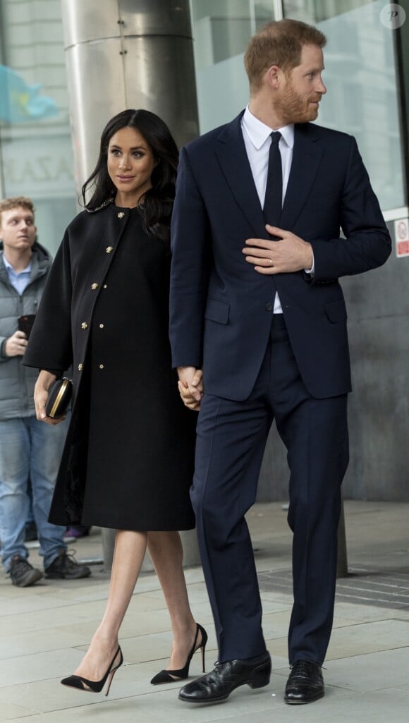 Le prince Harry et Meghan Markle, duchesse de Sussex, le 19 mars 2019 à la Maison de la Nouvelle-Zélande à Londres pour rendre hommage aux victimes de la tuerie de Christchurch et signer le registre de condoléances, leur dernière sortie avant le congé maternité de Meghan.