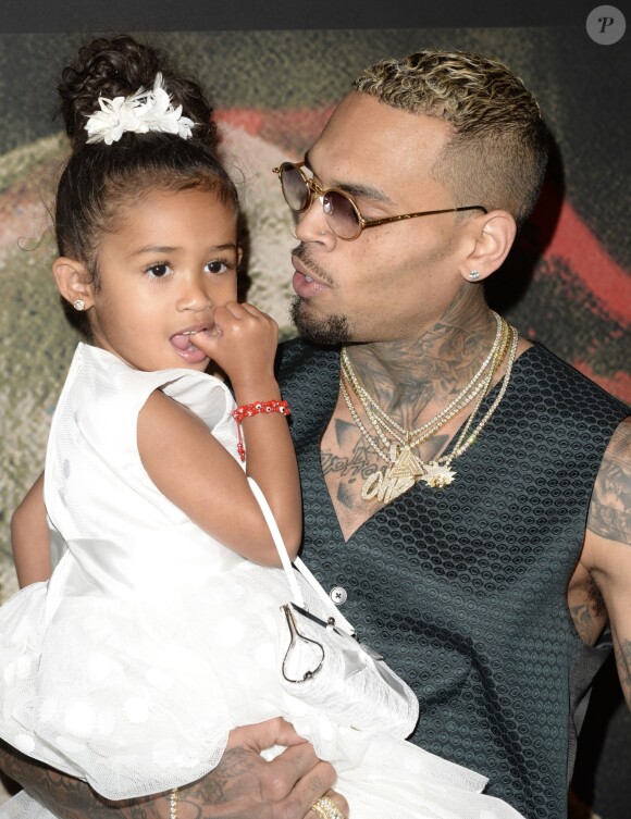 Chris Brown et sa fille Royalty - Première du documentaire 'Chris Brown: Welcome To My Life' au cinéma Regal à Los Angeles le 6 juin 2017.