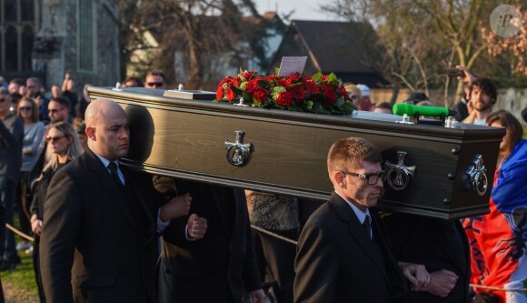 Image des obsèques de Keith Flint de The Prodigy à Bocking, Essex, le 29 mars 2019.