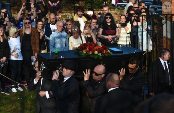 Image des obsèques de Keith Flint de The Prodigy à Bocking, Essex, le 29 mars 2019.